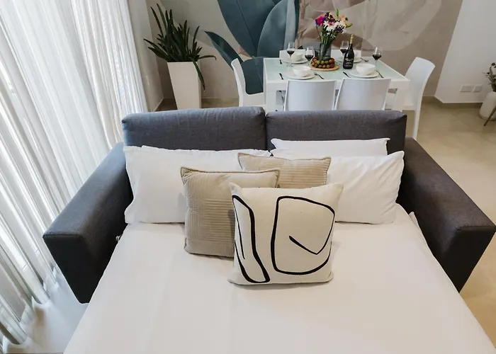 Apartment Fl9 Thelodge-sea View W Huge Terrace By Homely